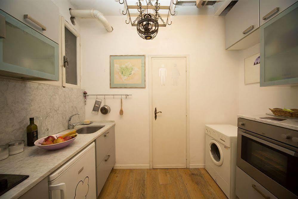 Purple Home Wisteria ローマ エクステリア 写真